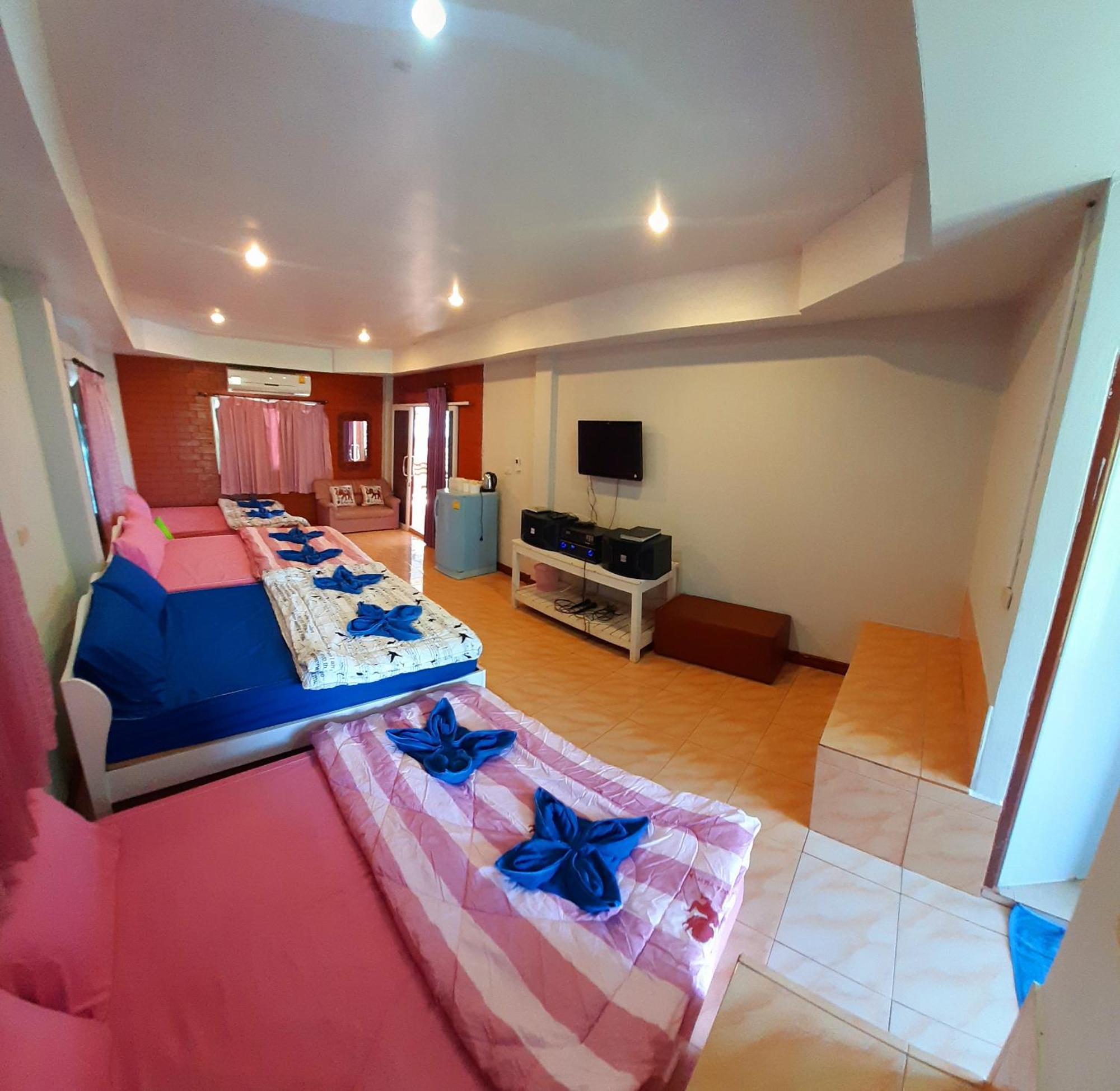 Kiw Thong Bangkalo Bed & Breakfast Ko Lan Room photo